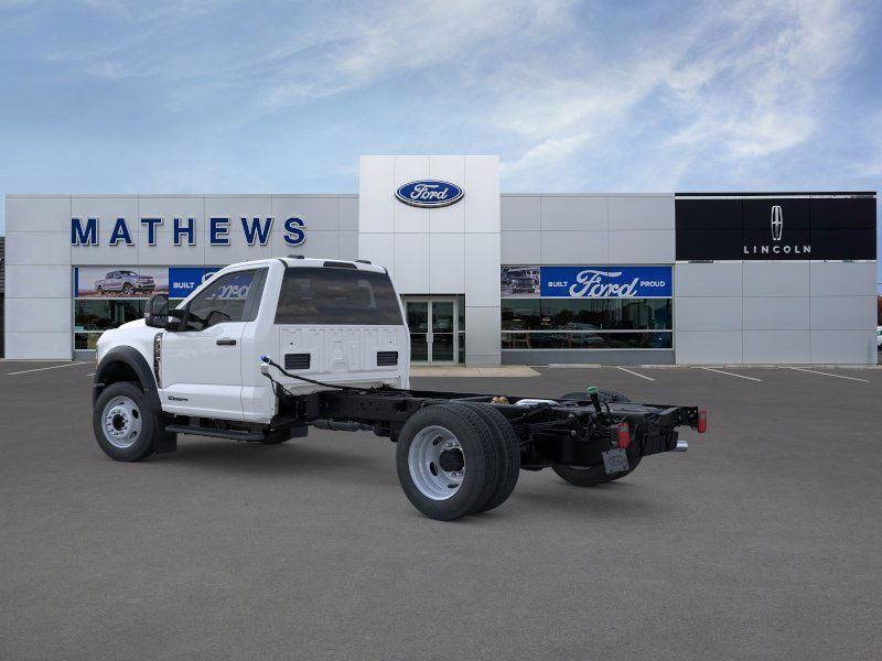 2026 Ford F-450 Super Duty Chassis Cab XL - Photo 4