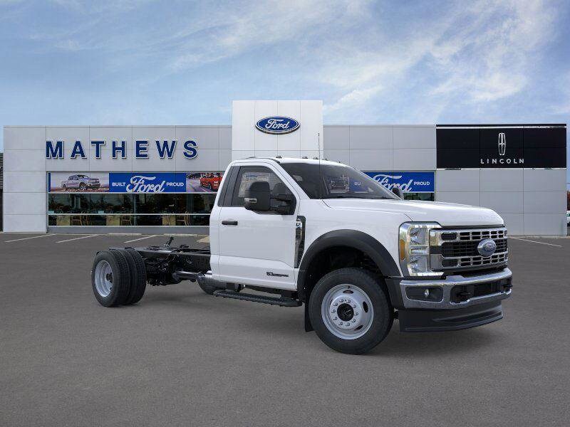 2026 Ford F-450 Super Duty Chassis Cab XL - Photo 7