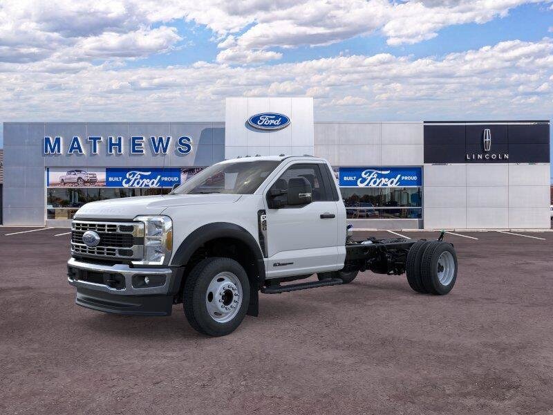 2026 Ford F-450 Super Duty Chassis Cab XL - Photo 6