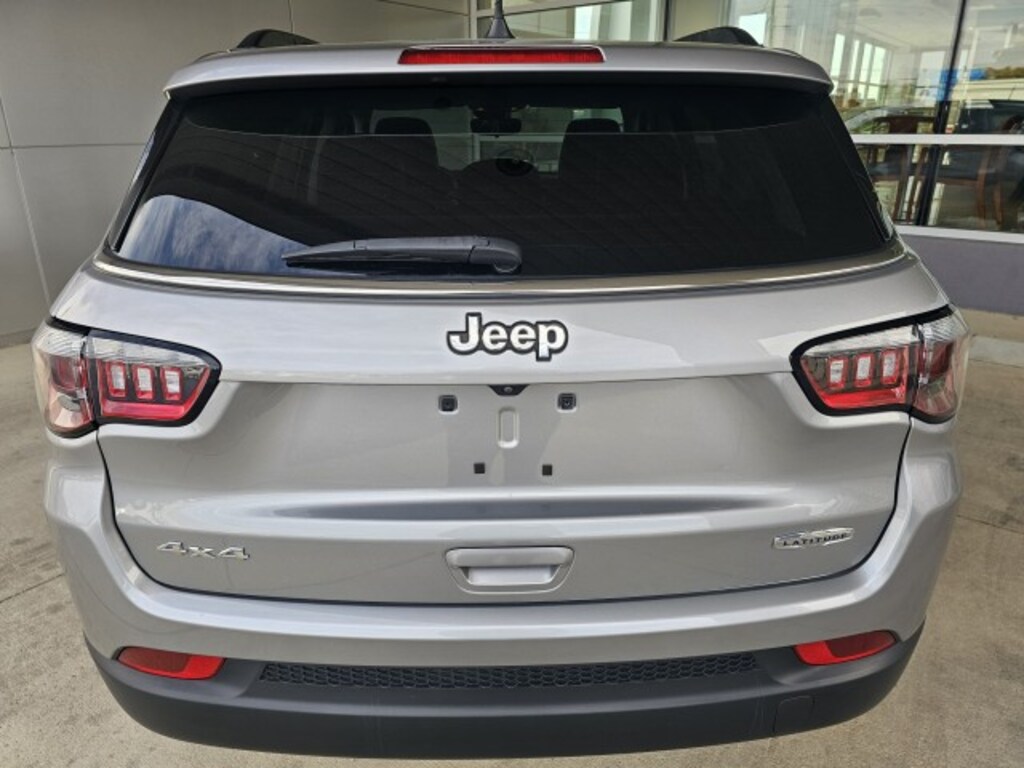 Used 2022 Jeep Compass Latitude SUV