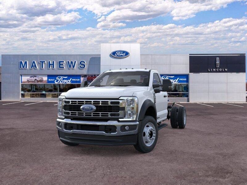 2026 Ford F-450 Super Duty Chassis Cab XL - Photo 2
