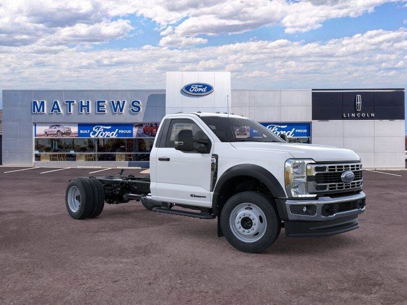 2026 Ford F-450 Super Duty Chassis Cab XL - Photo 7