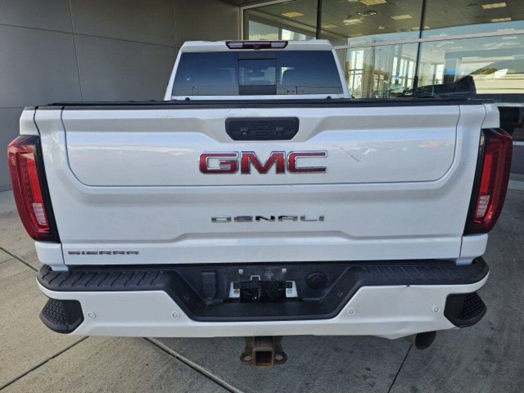 Used 2022 GMC Sierra 2500 HD Denali Truck Crew Cab