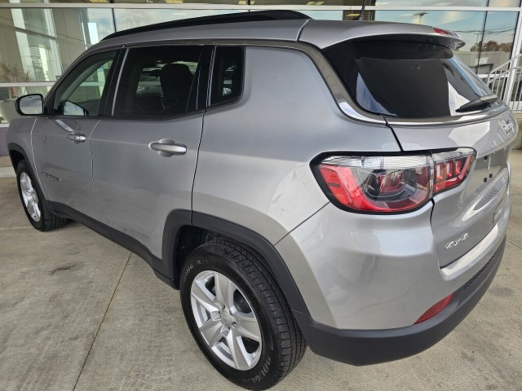 Used 2022 Jeep Compass Latitude SUV