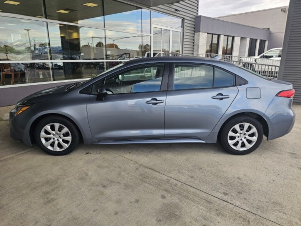 Used 2023 Toyota Corolla LE Sedan