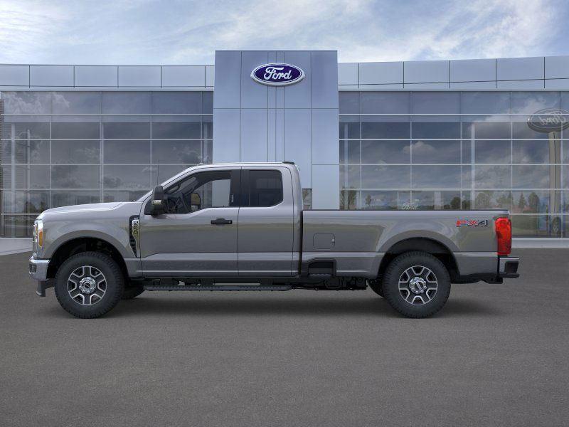 2025 Ford F-250 XLT photo 3