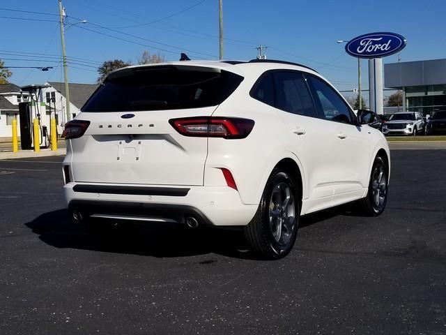 2024 Ford Escape ST-Line photo 3