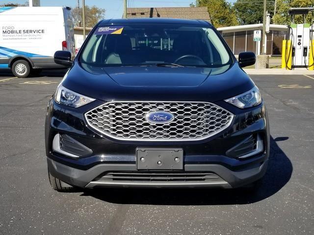 2024 Ford Edge SEL photo 2