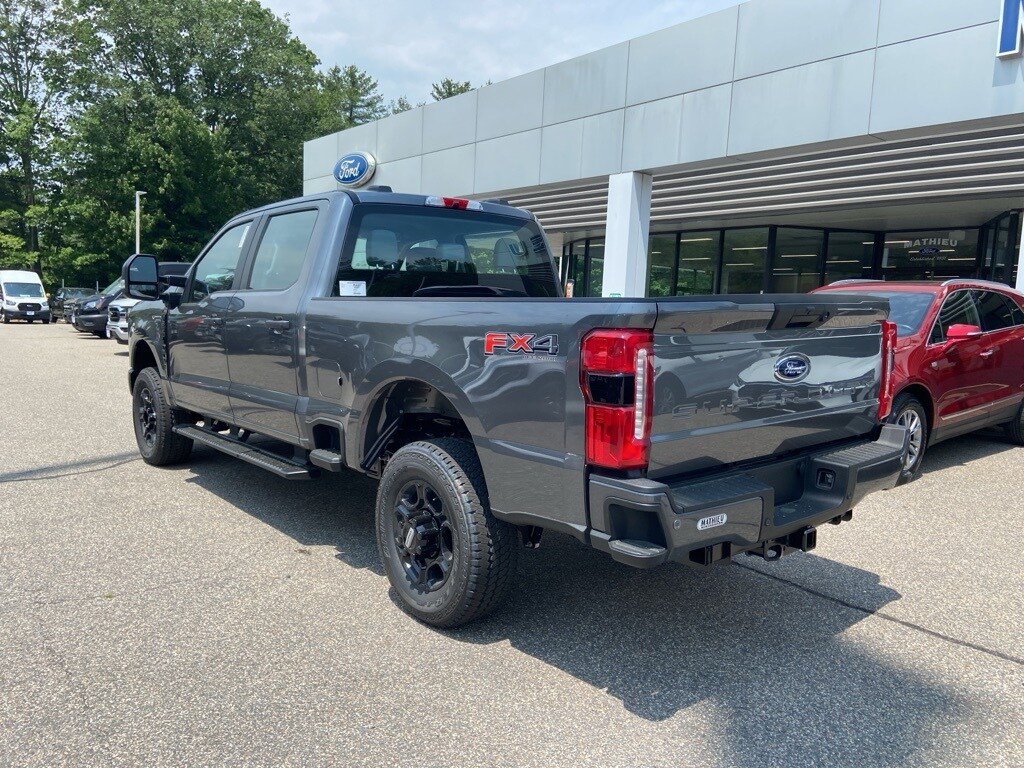 2025 Ford F-350 XL photo 3