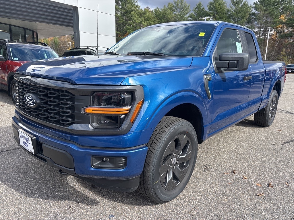 2025 Ford F-150 STX's photo