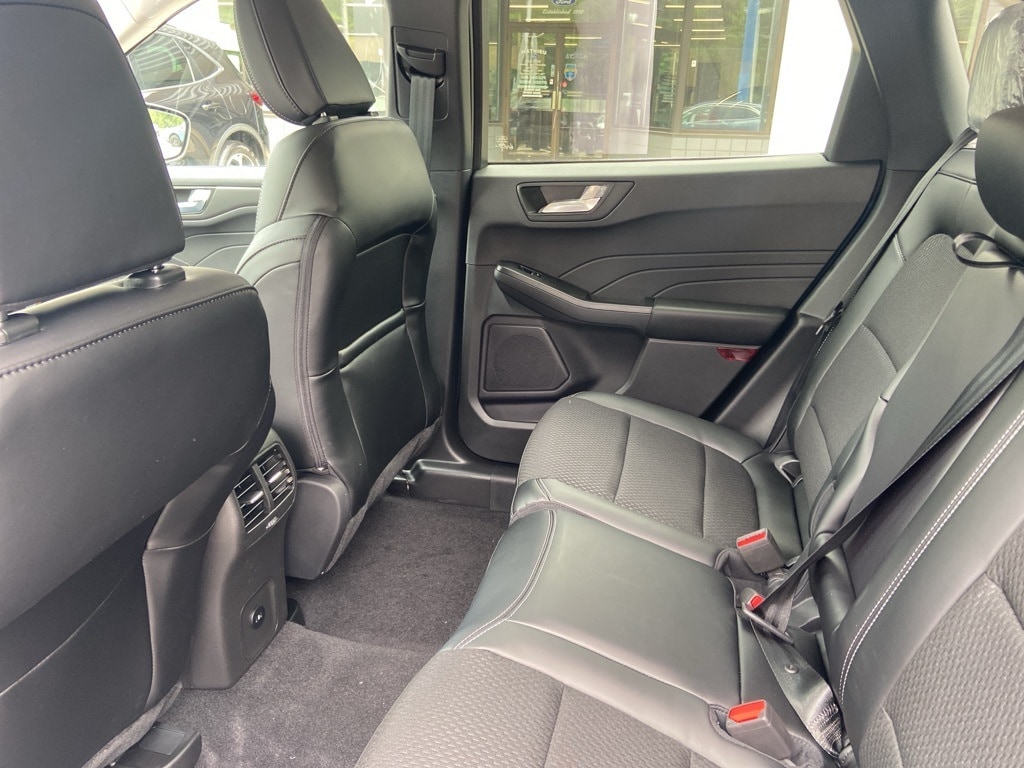 2025 Ford Escape Plug-in hybrid PHEV - Photo 17