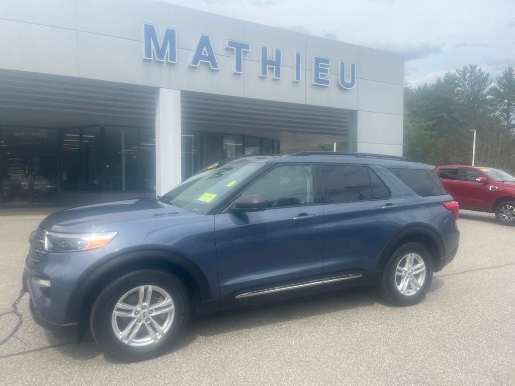2021 Ford Explorer XLT 4WD's photo