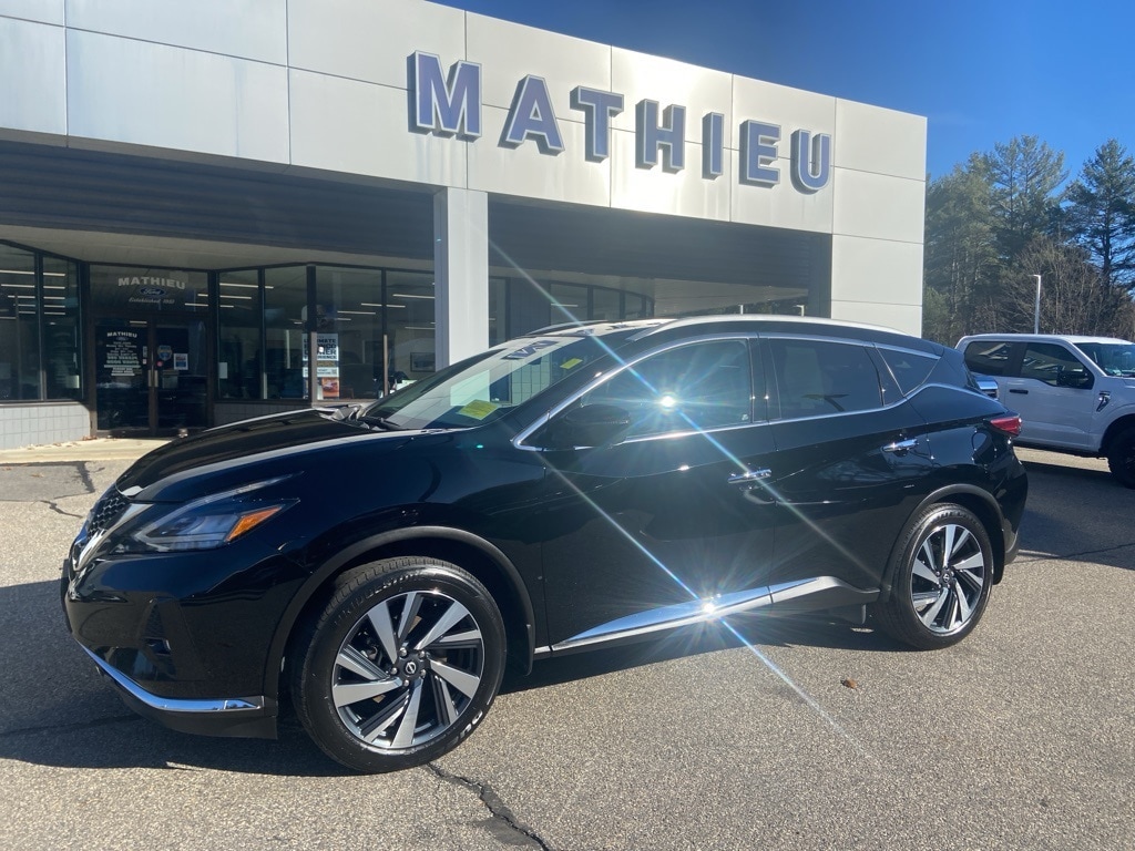 2024 Nissan Murano SL's photo