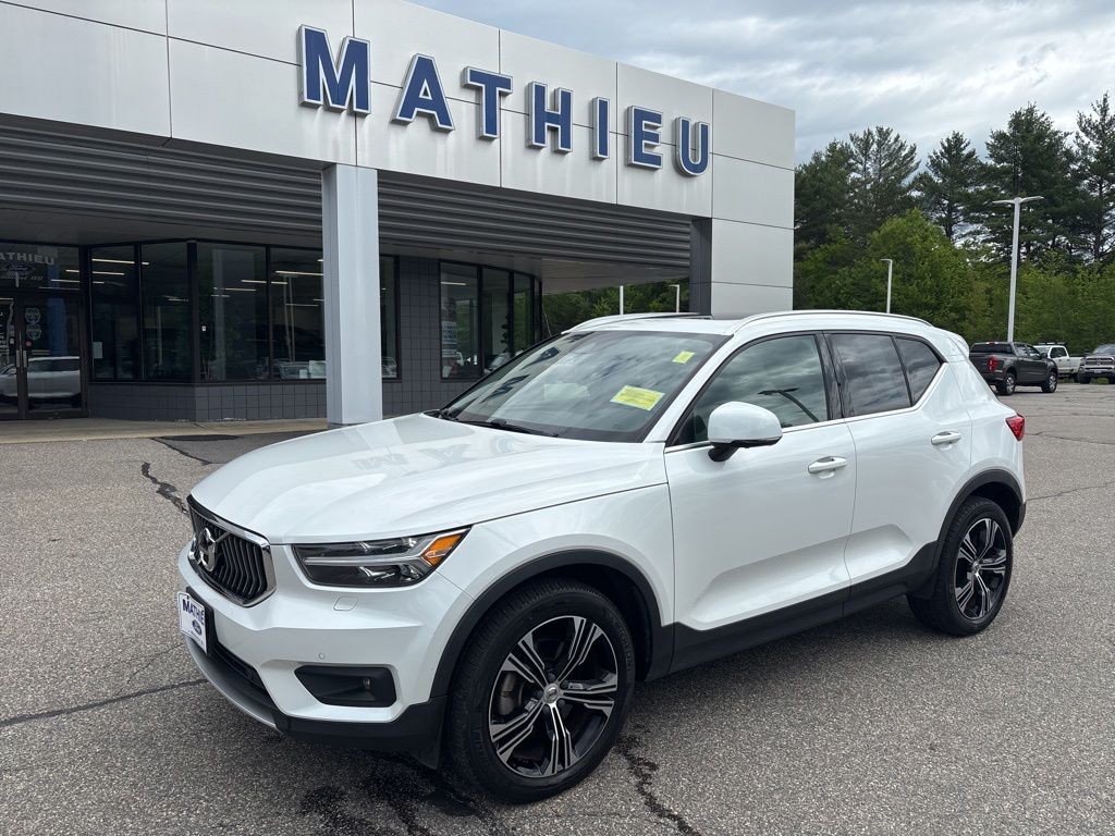 2022 Volvo XC40 T5 Inscription AWD's photo