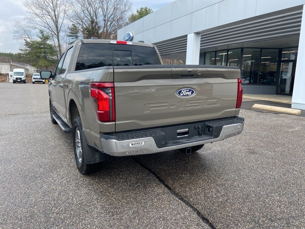 2025 Ford F-150 XLT photo 2