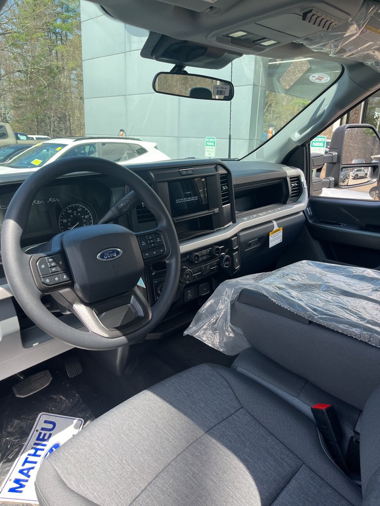 2026 Ford F-350 Super Duty XL - Photo 11