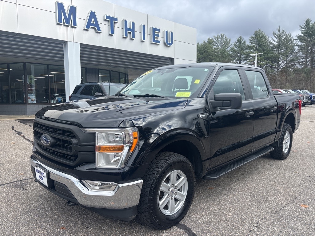 2021 Ford F-150 XL's photo