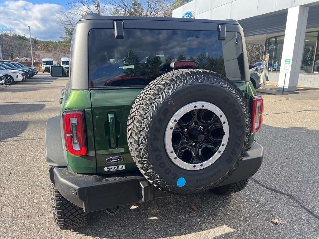 2024 Ford Bronco Outer Banks photo 4