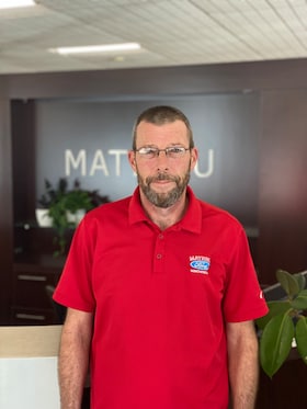 Staff member Bill Lively from ID_259d8bb39944