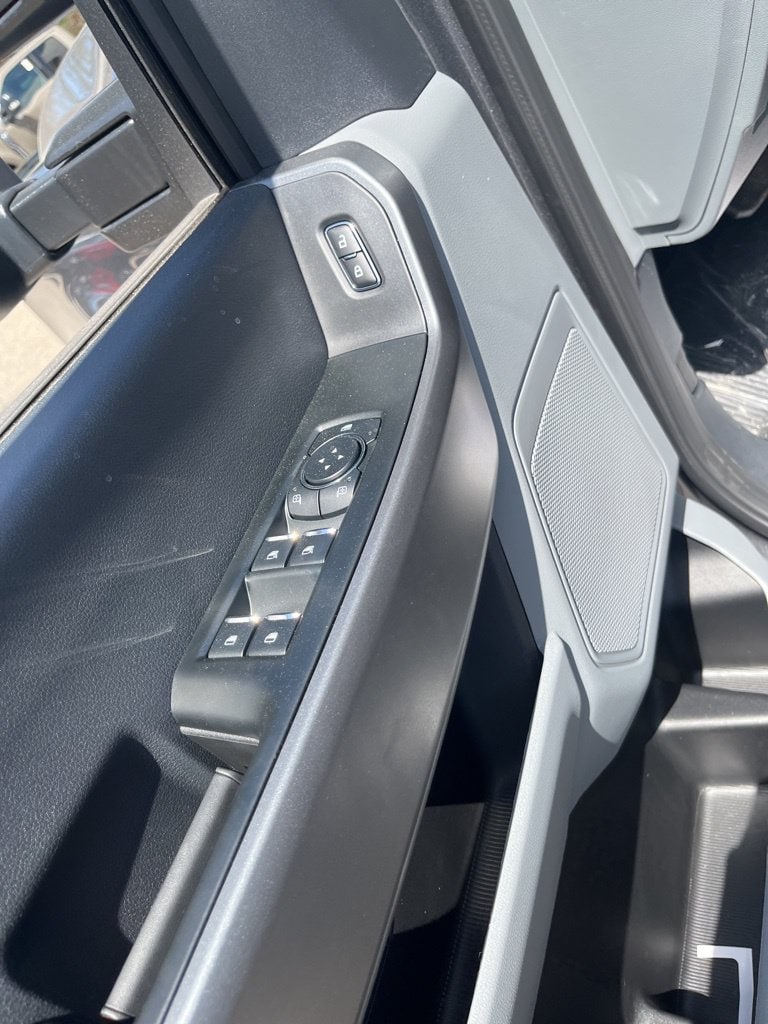 2026 Ford F-350 Super Duty XL - Photo 13