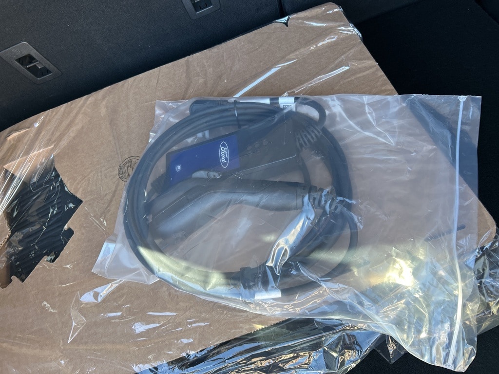 2025 Ford Escape Plug-in hybrid PHEV - Photo 19