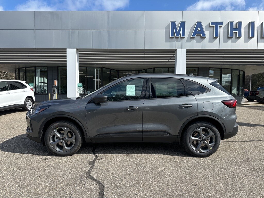2025 Ford Escape ST-Line photo 2
