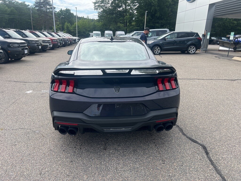 2025 Ford Mustang Dark Horse Deluxe photo 4
