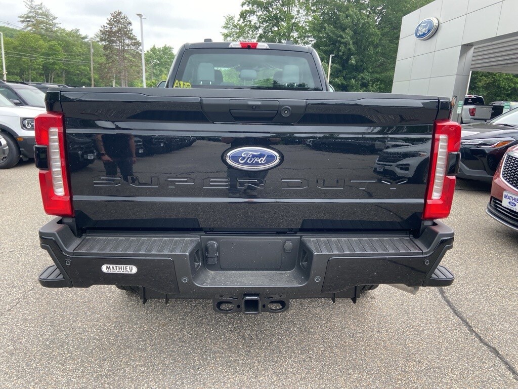 2025 Ford F-250 XL photo 4