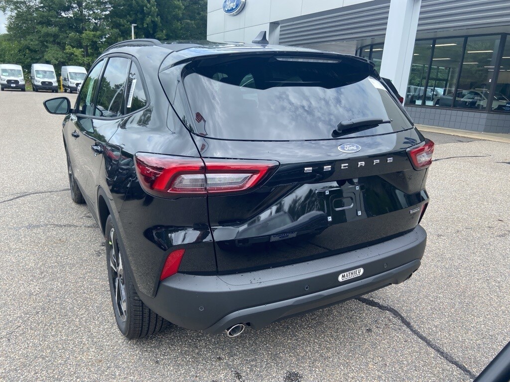 2025 Ford Escape ST-Line Select photo 3