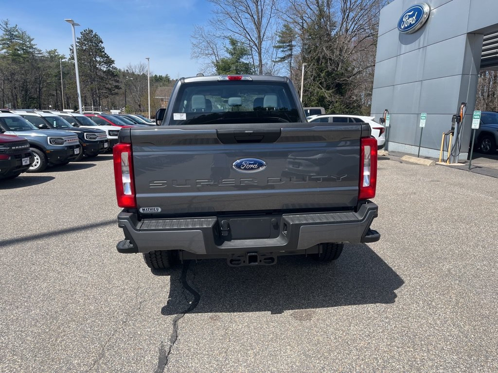2026 Ford F-350 Super Duty XL - Photo 6