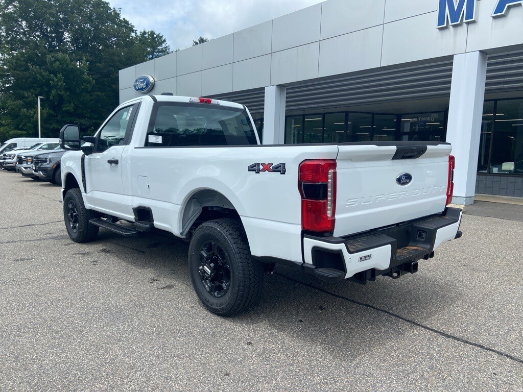 2025 Ford F-250 XL photo 3