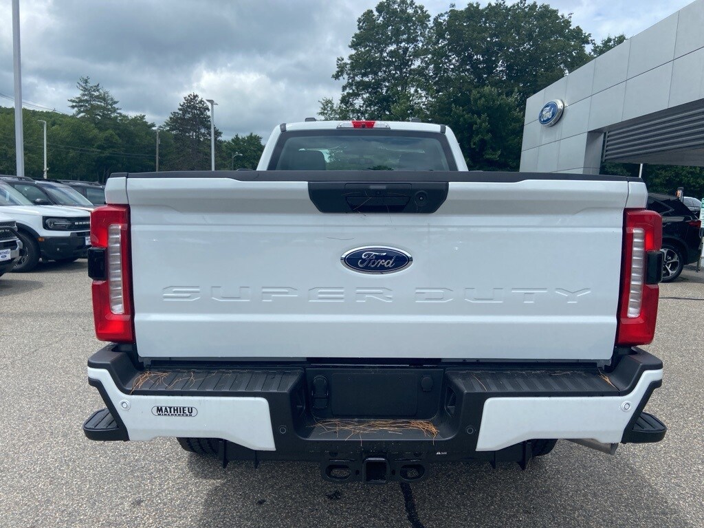 2025 Ford F-250 XL photo 4
