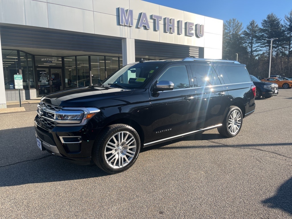 2023 Ford Expedition Platinum's photo