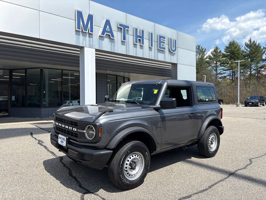2025 Ford Bronco Base 4x4's photo