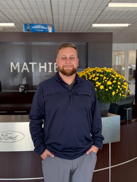 Staff member Sean Salem from ID_259d8bb39944