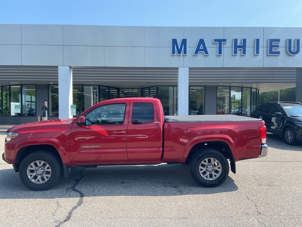 Used 2016 Toyota Tacoma SR5 with VIN 5TFSX5EN4GX045210 for sale in Winchendon, MA