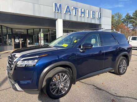 2022 Nissan Pathfinder SL SUV