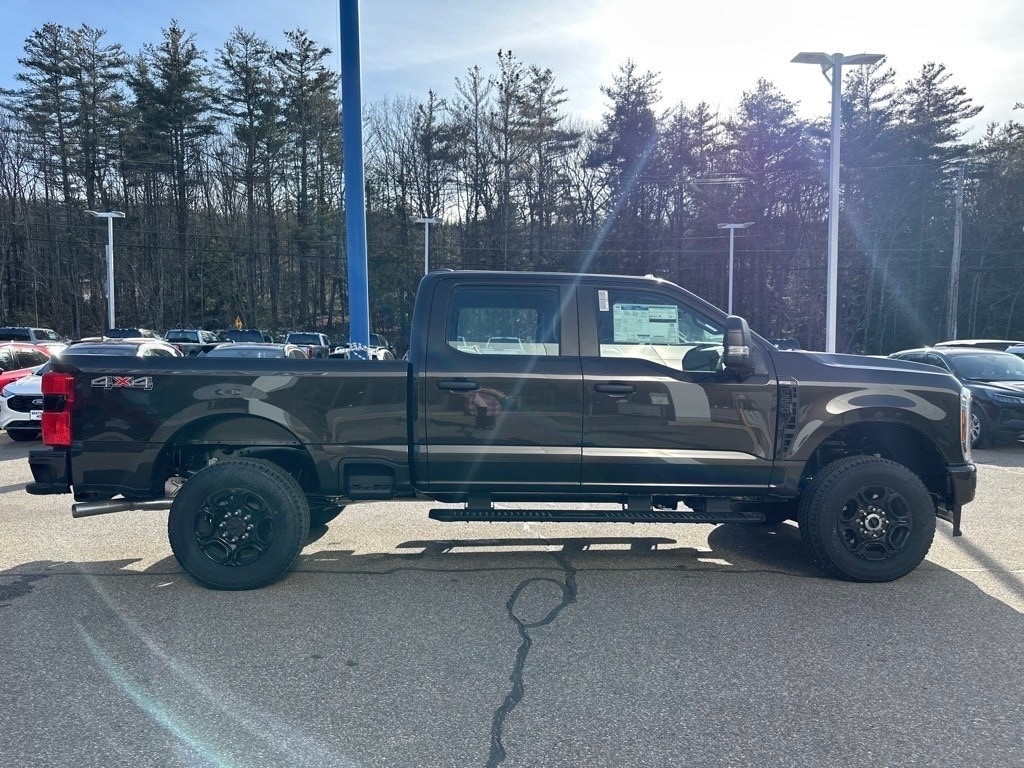 New 2024 Ford F250 XL in Darkened Bronze Metallic VIN