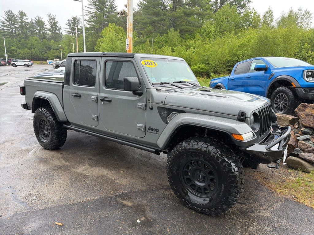 2023 Jeep Gladiator Sport S's photo
