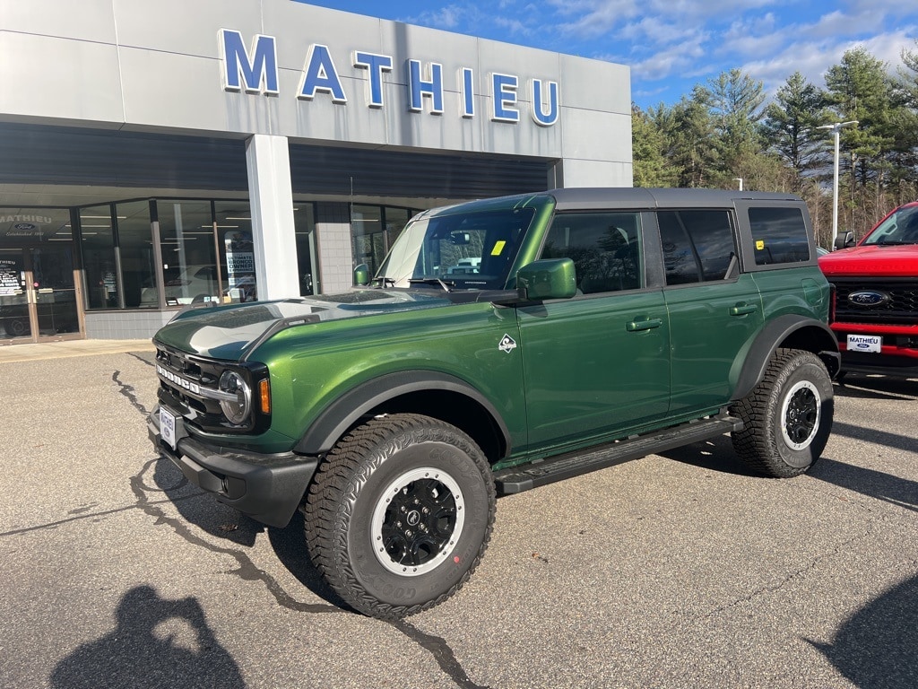 2024 Ford Bronco Outer Banks