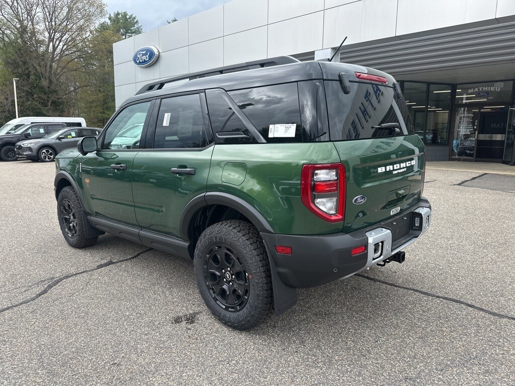 2025 Ford Bronco Sport Badlands photo 3