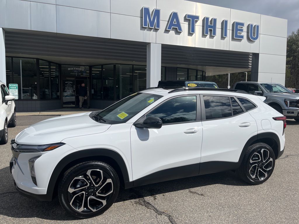 2025 Chevrolet Trax RS