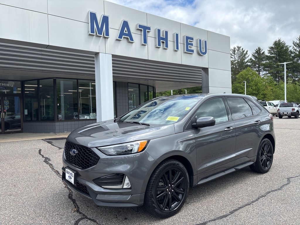 2024 Ford Edge ST-Line AWD's photo