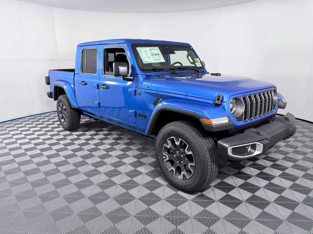 New 2026 Jeep Gladiator SAHARA 4X4 Pickup