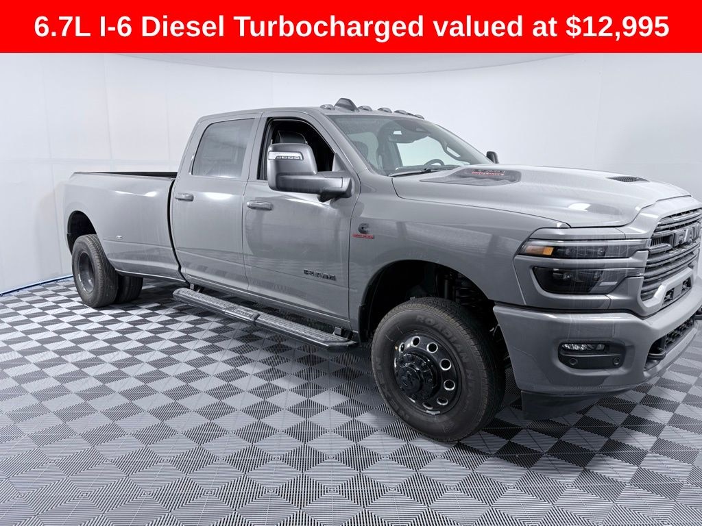 New 2026 Ram 3500 LARAMIE CREW CAB 4X4 8' BOX Pickup