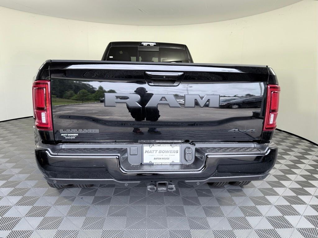 New 2026 Ram 3500 LARAMIE CREW CAB 4X4 8' BOX Pickup