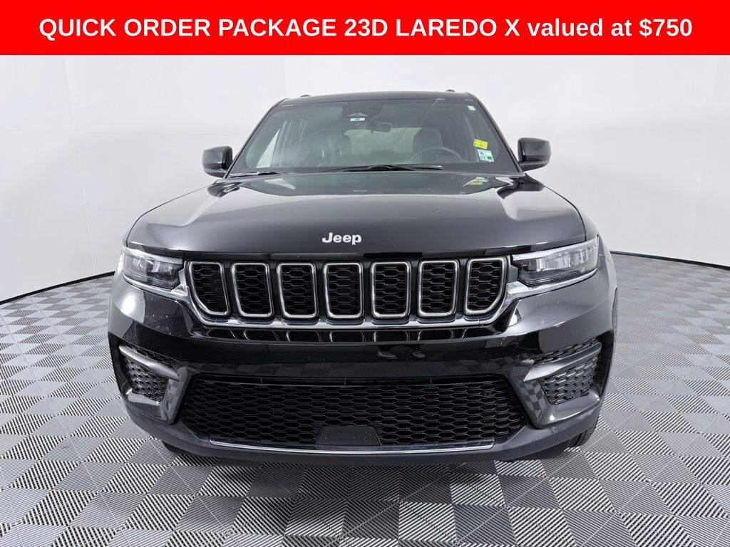 Used 2025 Jeep Grand Cherokee Laredo SUV