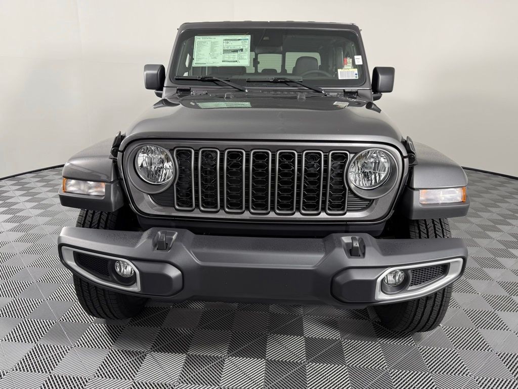 New 2025 Jeep Gladiator SPORT S 4X4 Pickup