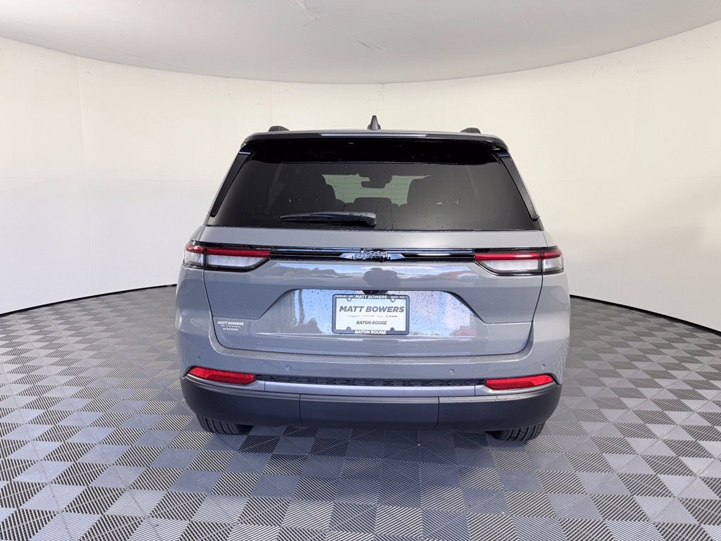 New 2027 Jeep Grand Cherokee 2 Row LAREDO 4X Sport Utility