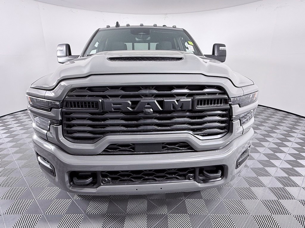 New 2027 Ram 2500 TRADESMAN CREW CAB 4X4 Pickup